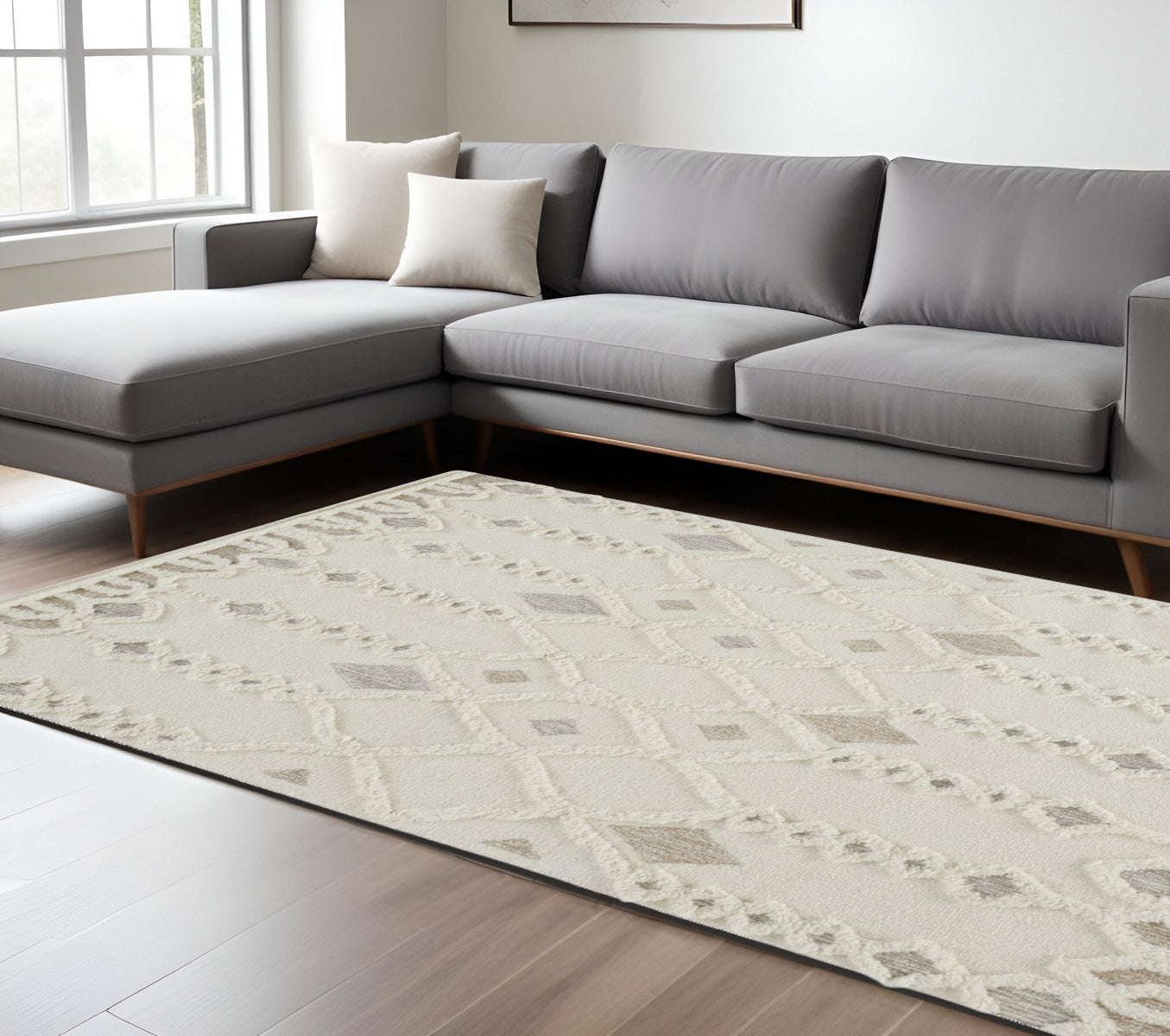 5' X 8' Ivory Tan And Silver Wool Geometric Tufted Handmade Stain