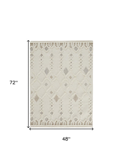 5' X 8' Ivory Tan And Silver Wool Geometric Tufted Handmade Stain